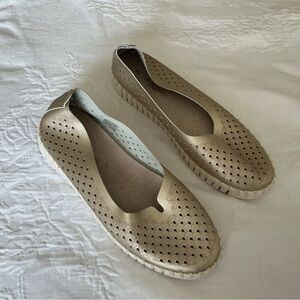 ILSE Jacobsen Hornbaek Womens Tulip Flat Shoes in gold size 40